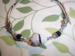 Tibetan Silver PINK & WHITE Heart & BLACK Crystal Bead CUFF Bracelet B-43