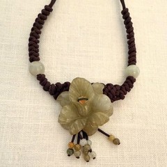 Vintage Handmade Jade Flower Macrame Bracelet Adjustable Artisan Natural Stone