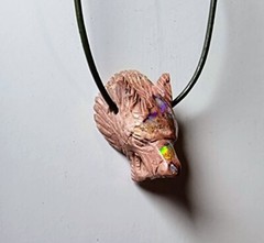 FIRE OPAL CARVING WOLF PENDANT CRYSTAL HEALING NECKLACE BEAD MINIATURE SCULPTURE