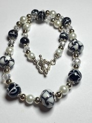 Artisan Handcrafted Art Deco Lampwork Glass Jewelry Necklace #1 Black & White
