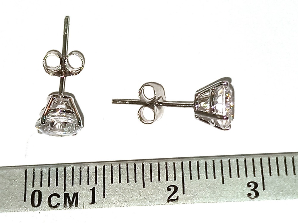 Solitaire 2 carat Luxurious Earrings 18k Solid White Gold Stud Diamond 6mm