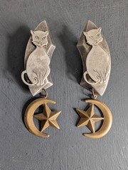 Artisan Cat Statement Silver Tone Star Moon Dangle Earrings 3 1/4″