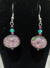 BEAUTIFUL LAMPWORK BLOWN GLASS BEAD 1 3/4″ PIERCED DANGLE EARRINGS, PURPLE/GREEN