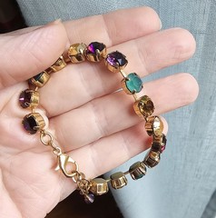 CB107 TheSparkledShell Princess Leia Purple Green Gold 8mm Crystal Bracelet