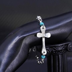 6.75”, vintage Cross Chain Bracelet in Sterling 925 Silver with turquoise beads