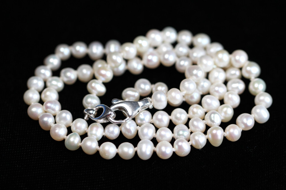 Pearl 4mm x 6mm Potato Shape Natural FW Pearls White Necklace 21″ Handmade