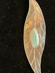 Crystal opal, from Andamooka, 2.6 ct Sterling Silver Gum Leaf Shape