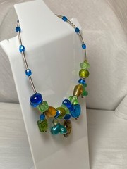 Chunky Art Glass Beauty Memory Wire necklace