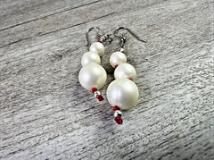 Unbranded Faux White Pearl Necklace & Dangle Earrings Red Cord