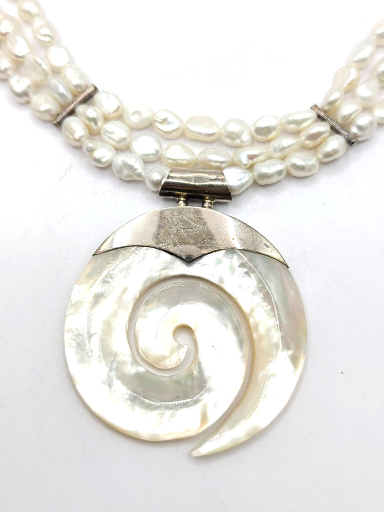 Baroque Pearls and Mother-of-Pearl Pendant Sterling Silver Necklace