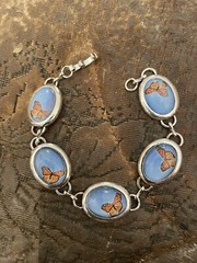 Retro Orange/blue Butterfly 5-oval Silver Link Bracelet