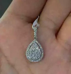 Lovely 4.00 Ct Certified White Diamond Pendant, Tariffs FREE & matching Studs.