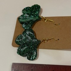 Handmade epoxy resin flower dangle earrings – Green glitter