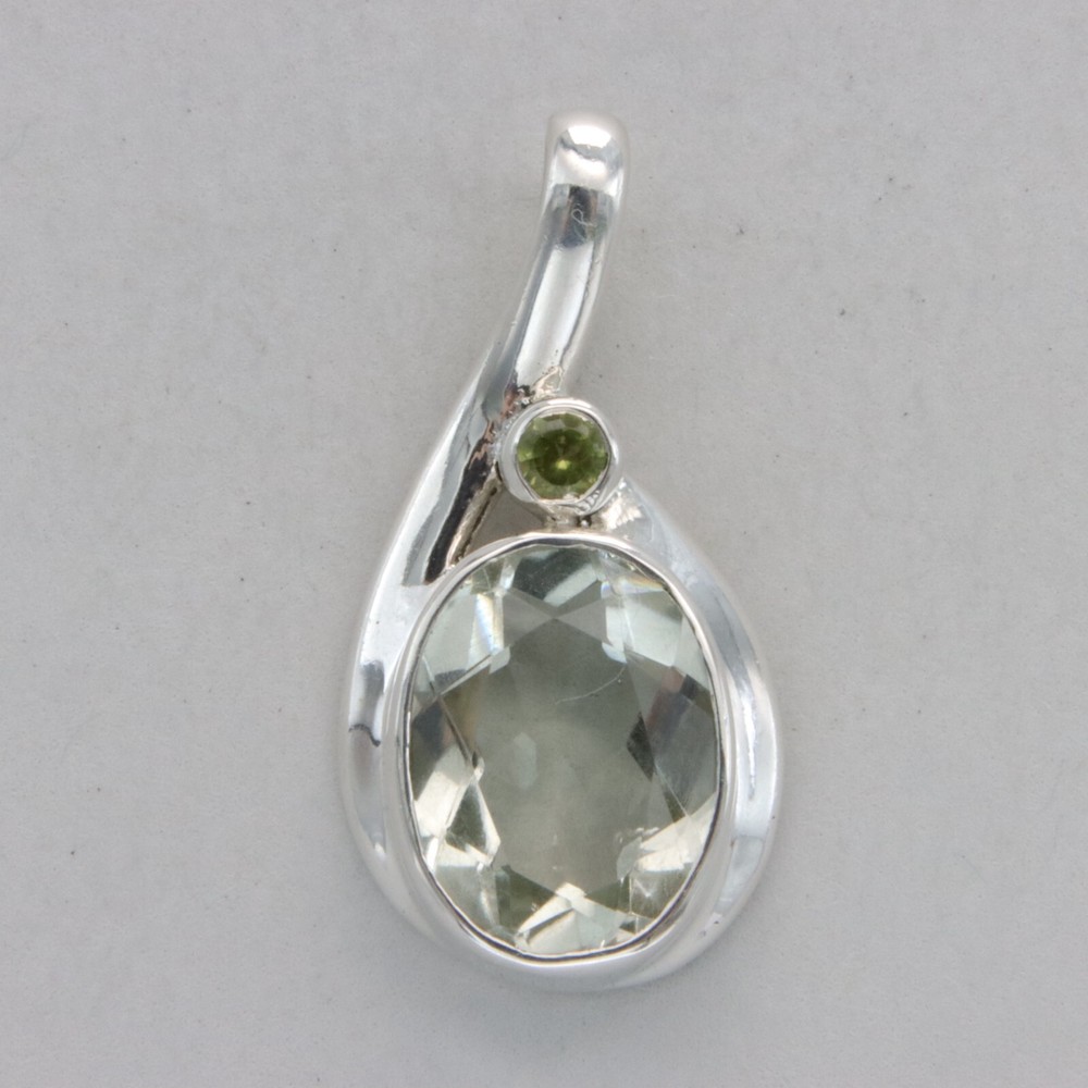 Oval Green AMETHYST and small round Peridot Pendant – 925 STERLING SILVER #902e
