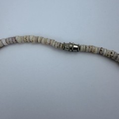 Vintage Hawaiian Puka Shell Surfer Necklace 16.25” Barrel Clasp