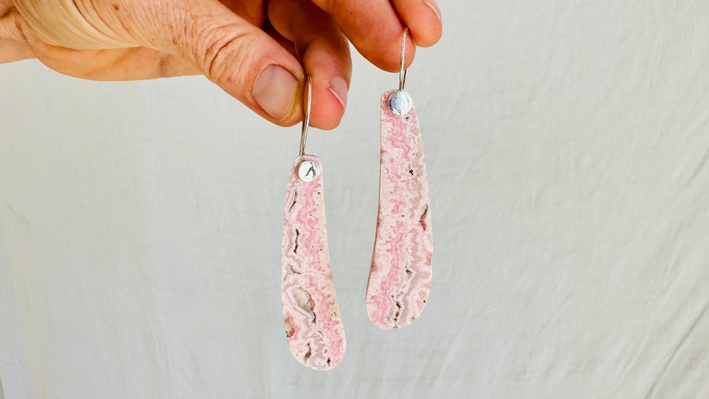 Rhodochrosite Earrings. Kewa Pueblo Slab Earrings. Santo Domingo 2765