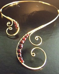 Handmade Gilt Wire Necklace With Garnet Beads O/S