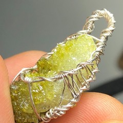 Green Zincite Crystal Pendant (z2498)