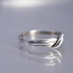 Size 6, southwestern Sterling 925 silver thin ring, wavy wave stackable band