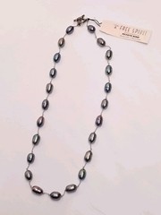 NWT Peyote Bird Iridescent Silver/Gray Freshwater Pearls Yarn Necklace 16.5″