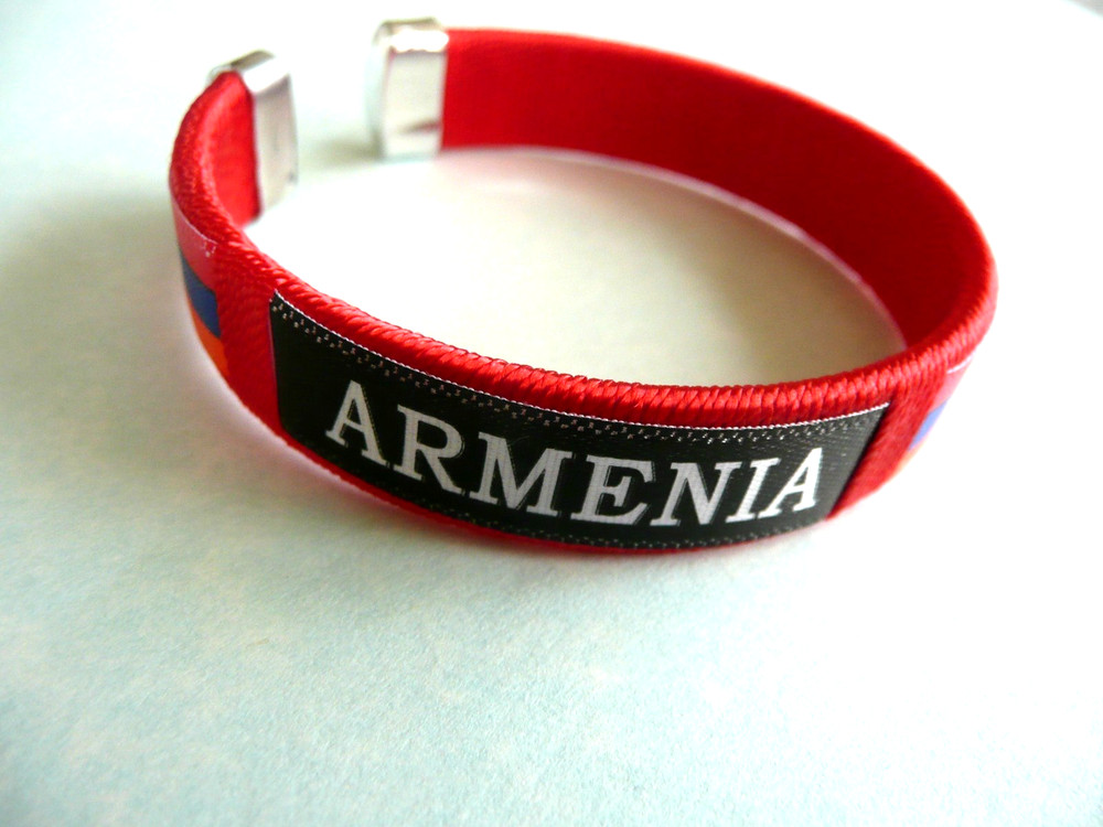 RED BLUE ORANGE ARMENIAN FLAG COLOR BRACELET ARMENIA Ես հայ Եմ