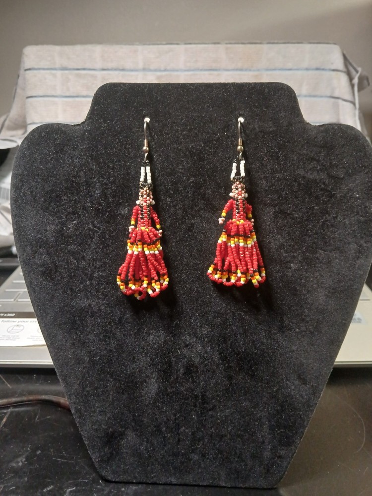 Handmade First Nation Woman Earrings With White Red Black And Yellow Seedbeads