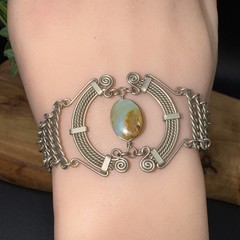 Beautiful Open Metal Work Bracelet Women’s 7″ with Natural Stone