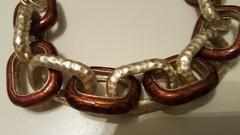KIAM FAMILY NECKLACE ENAMEL/METAL LINK BROWN AND GOLD COLORED