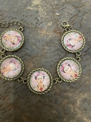 Frida Kahlo Rose Bloom 5-Circle Vintage Bronze Rope Filigree Link Bracelet