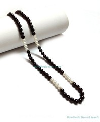 Garnet and Freshwater Pearl Beaded Necklace 16.5 Inch, 4.5-5mm Handmade Jewelry