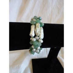 ELONGATED Freshwater PEARL & JADEITE Stretch BRACELET Chunky 3 Strand GUC