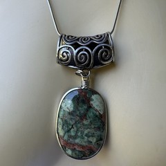 Pendant Necklace 19 Inch Natural Boulder Chrysoprase Silver Tone Metal Slide