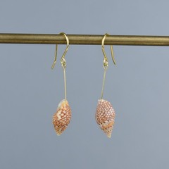 Handmade Tiny Sea Shell Pierced Earrings New Cute Summer Casual Japan Japanese