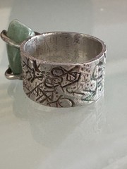 Artisan 925 Sterling Silver Floral Band Ring Light Green Stone 9 Grams Sz 6.75