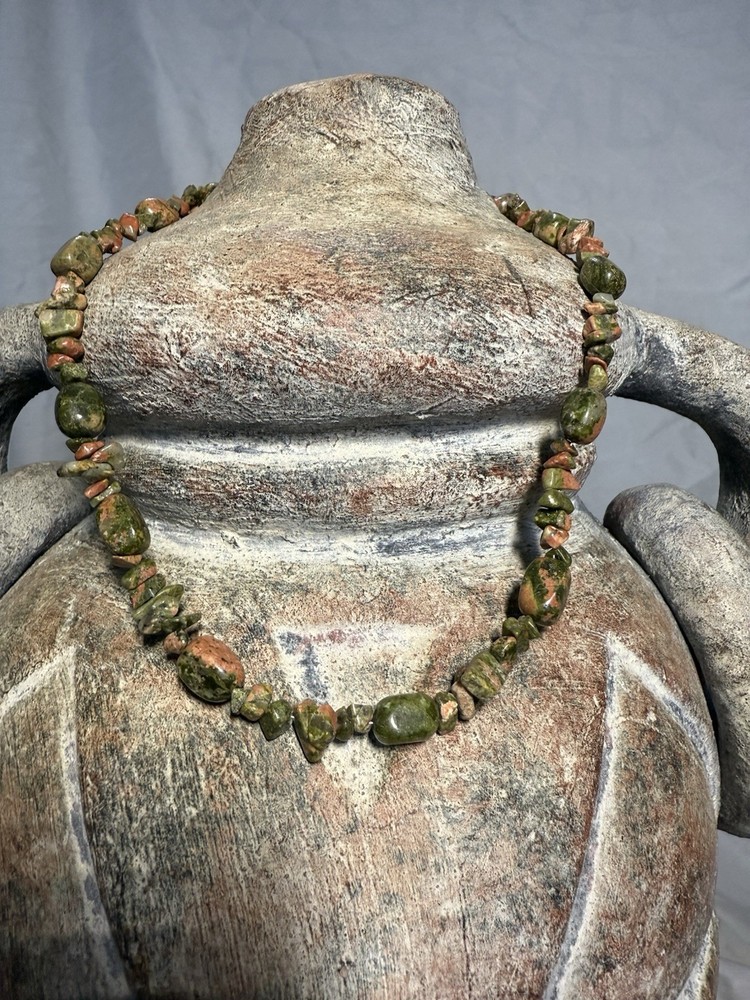 20.5” New Quality Handmade Natural Organic Polished Stone Women’s Necklace🍁