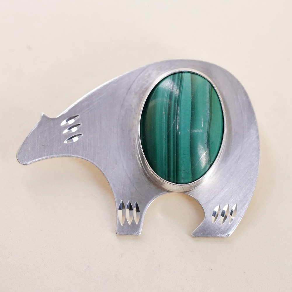 Native American southwestern sterling 925 silver bear pendant oval malachite