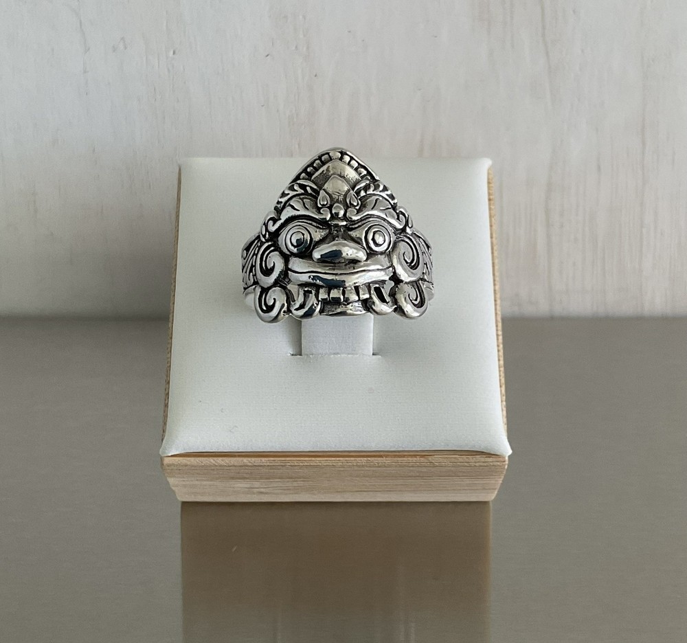 Unisex Artisan Crafted 925 Sterling Silver Barong/Creature Ring Detailed Size 7