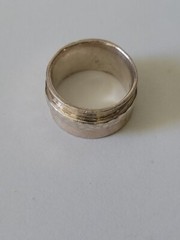 Vintage Brutalist Artisan Hammered Middle Wide Band Sterling Silver 925 Ring