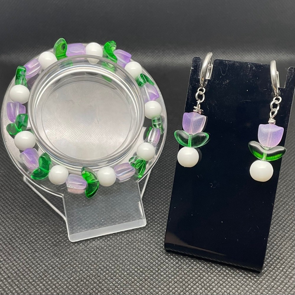 Purple Tulip With Bright Green Leaf Beaded Bracelet & Huggie Hoop Earring Set