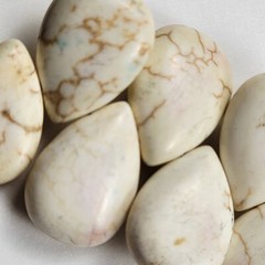 Vintage Teardrop Howlite Stone Smoke Quartz Charm Statement Choker Necklace 17″