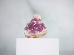 Adina Mills Pink Druzy Crystal Geode Statement Ring Size 7 Handmade Gold Tone