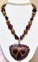 LOVELY Artisan Sterling Silver Garnet, Carved Agate, Cat’s Eye Quartz Necklace