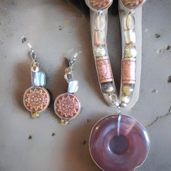 Multi-Stone of Varied Sizes And Shapes Necklace and Earrings Set 20″ Necklace
