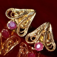 14k 585 yellow gold 1920’s earrings 0.10ct treated ruby stud handmade 1.5gr