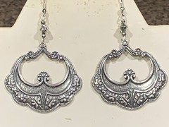 ONLY 2* 50% OFF **ARTISAN STUNNING MAJESTIC SILVER QUEEN OF PERSIA EARRINGS- NEW