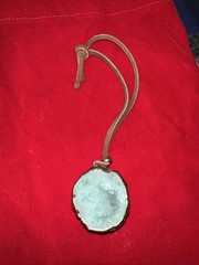 AG- Costume Blue Green Geode Golden Dipped Pendant 34g Leather Cord