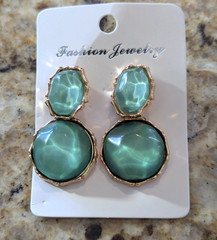 Fashion Handmade Jewelry 1.5″ Green Round Gem Dangle Earrings with Gold-Tone