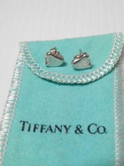 VINTAGE TIFFANY ELSA PERETTI STERLING SILVER PUFFY HEART PETITE EARRINGS + POUCH