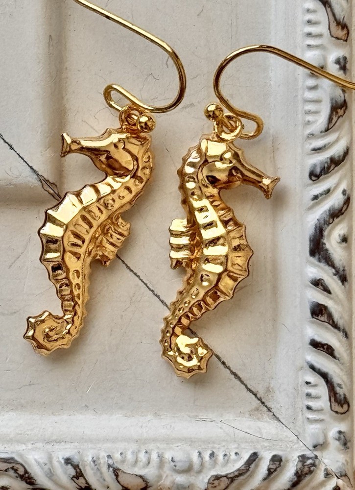 Beautiful Gold Raw Brass Seahorse Dangle Earrings. Beach. Ocean. Light Weight.
