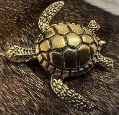 Sea Turtle Pure Copper Statue Pin Artisan Figurine Brooch Good Luck Decor NEW